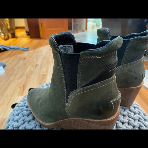 Forest green Sorel wedge boots - Picture 3 of 5